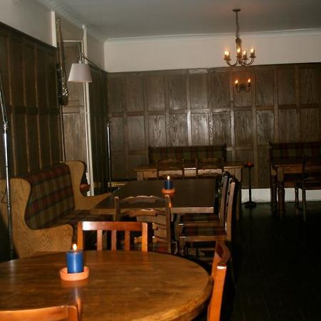 The Weem Inn Абърфелди Екстериор снимка